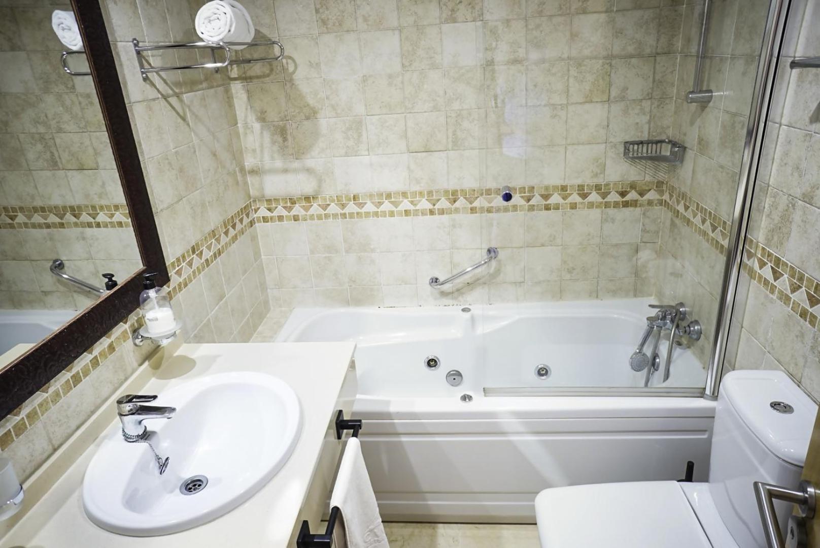 Malibu Mansions Increible Con Jacuzzi Apartamento Fuengirola